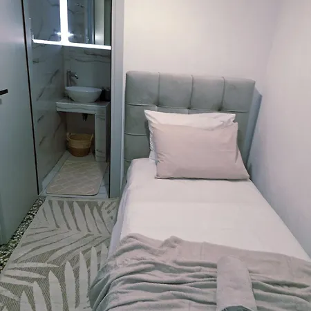 Abi Apartment